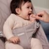 BabyBjörn Bliss šūpuļkrēsls – Sand Grey Woven Petal Quilt – foto 2
