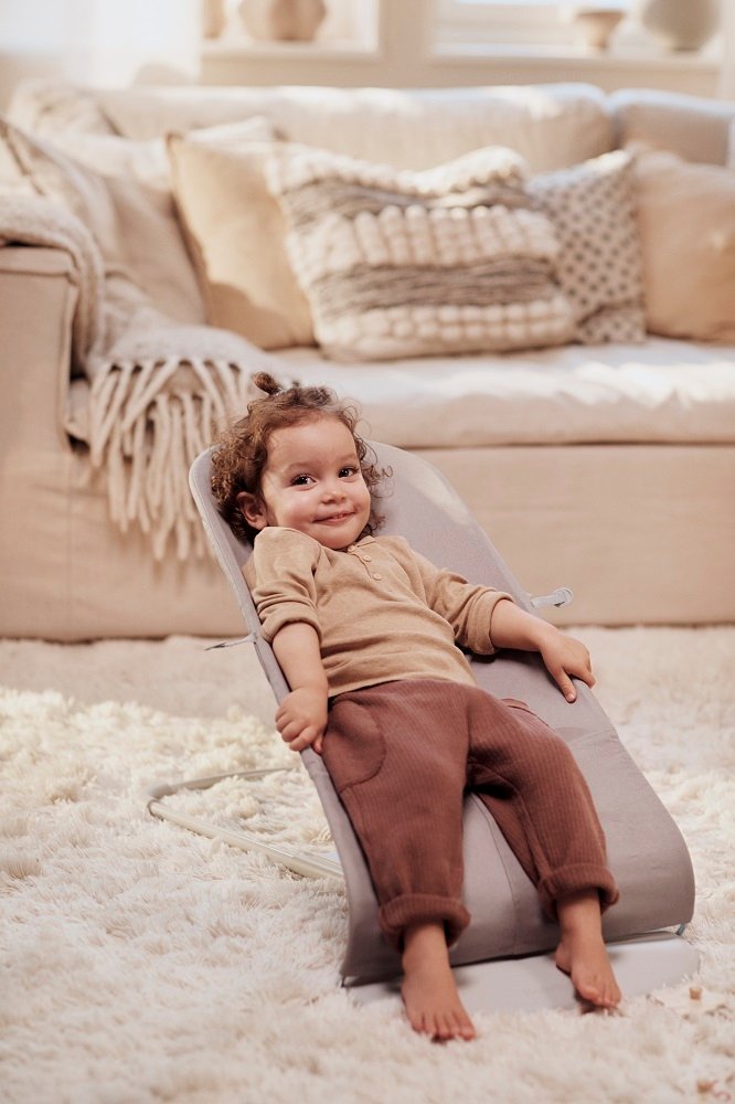 BabyBjörn Bliss šūpuļkrēsls – Sand Grey Woven Petal Quilt – foto 5