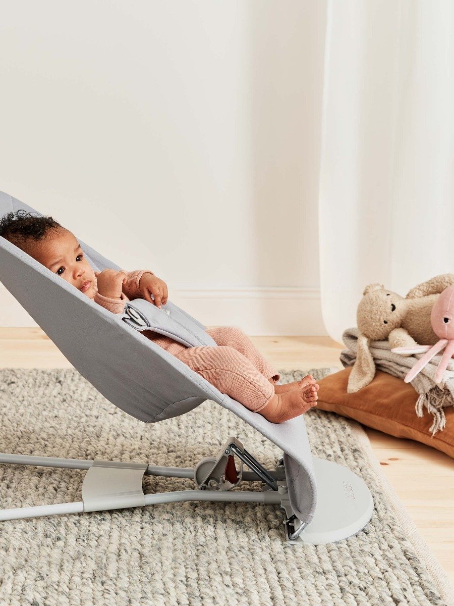 BabyBjörn Bliss šūpuļkrēsls – Light Grey Woven Petal Quilt – foto 5