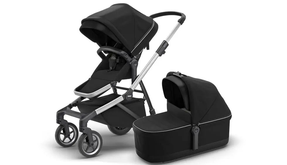 01Small-Thule_Sleek_wBassin_jpg.jpg Thule melni bērnu ratiņi ar kulbu un sporta daļu