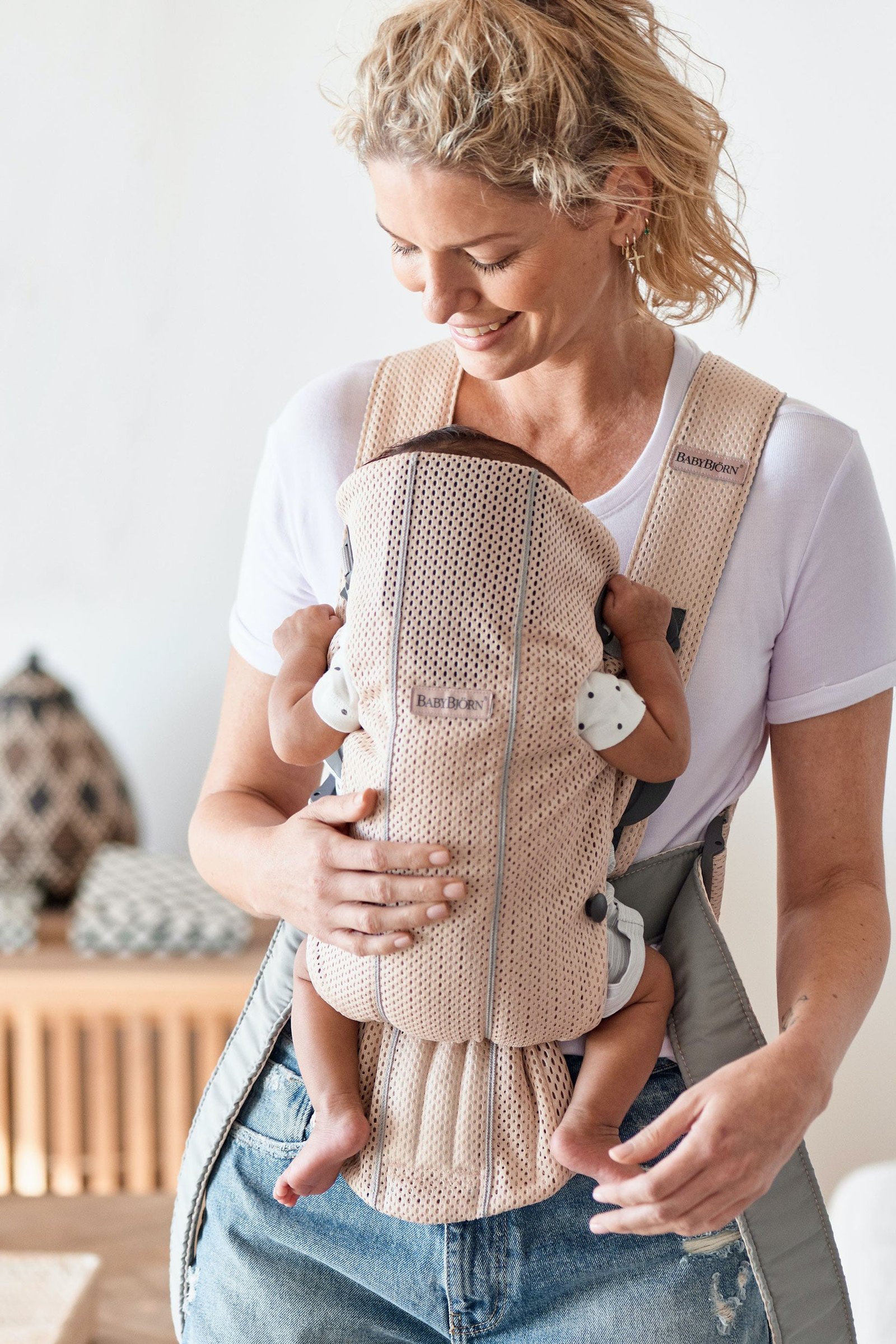 BabyBjörn Mini 3D Mesh ķengursoma Pearly Pink