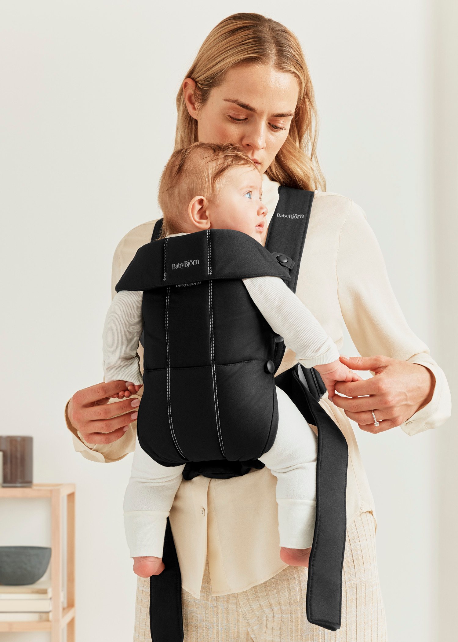 BabyBjörn Mini Woven ķengursoma Black
