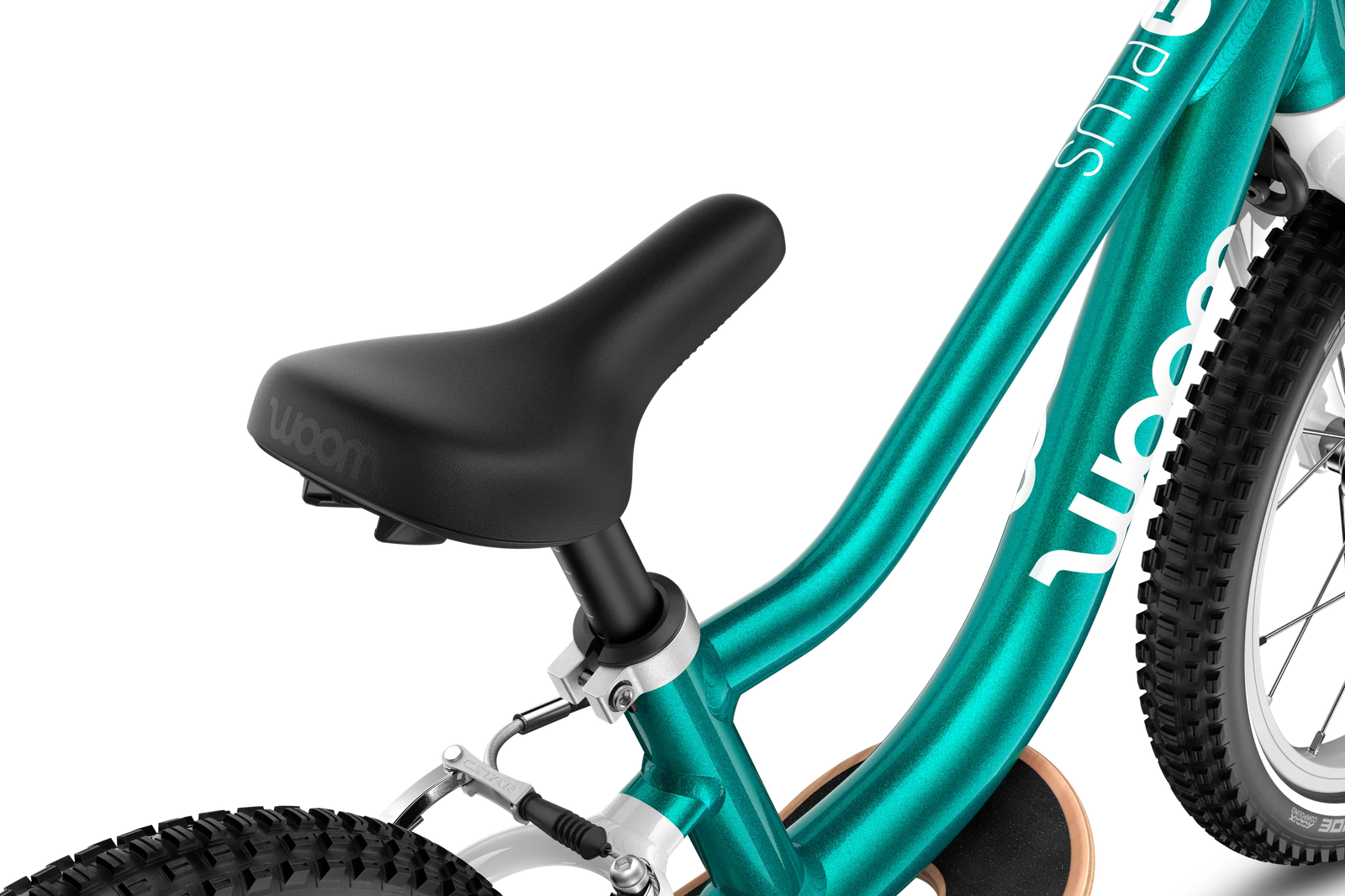 Melns velo sēdeklis uz tirkīzzila bērnu velosipēda rāmja ar resnām riepām