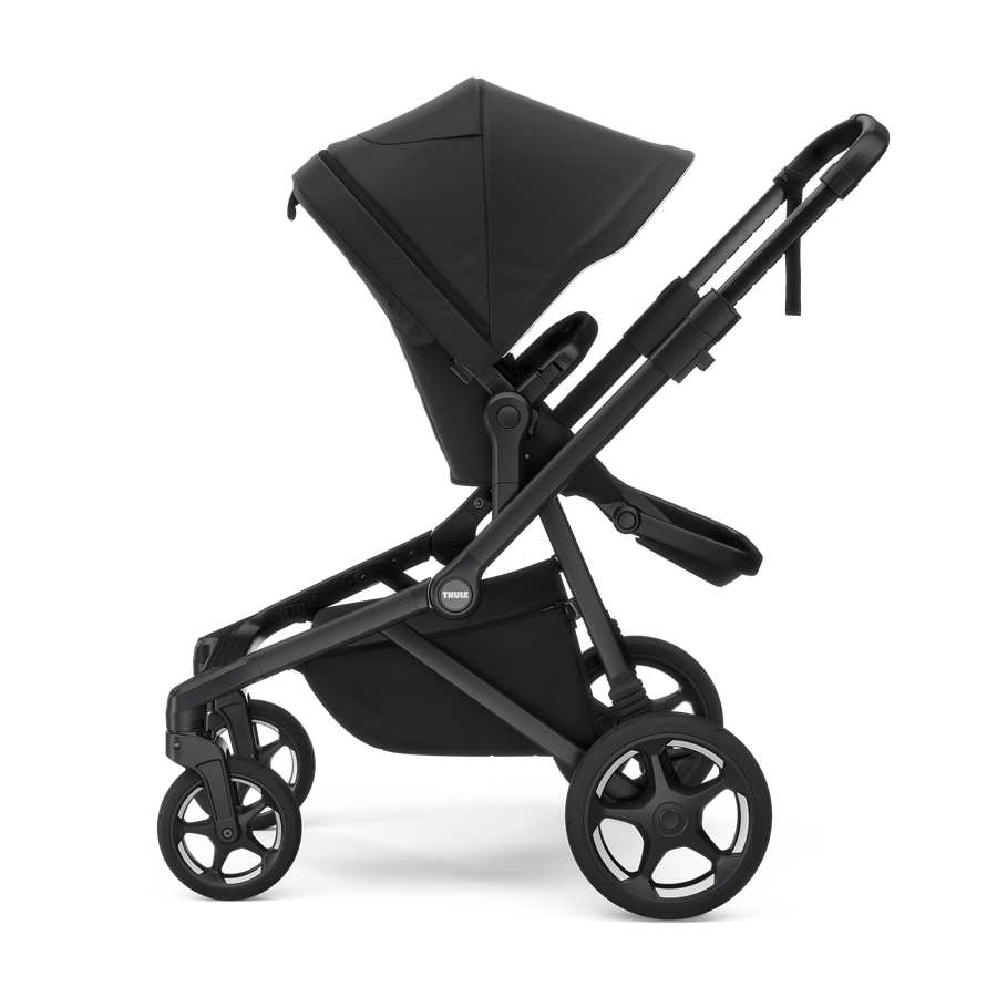 Thule Sleek 2 universālie ratiņi 2in1 Black on Black – 3