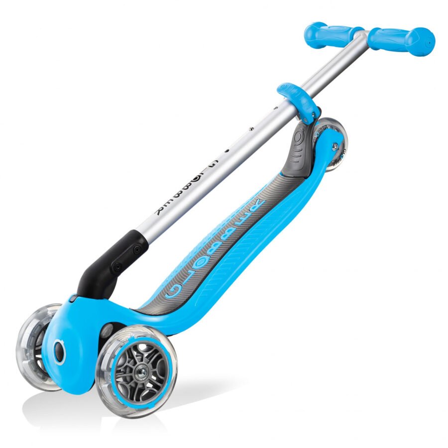 Zils Globber Primo Foldable skrejritenis ar trim riteņiem un salokāmu rokturi