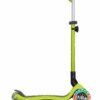 Zaļš Globber Go Up Deluxe Lights bērnu skrejritenis ar izgaismotu priekšējo riteni un augstu rokturi