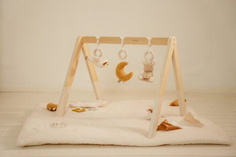 Little Dutch koka rotaļu arka ar rotaļlietām Newborn Natural – foto 2