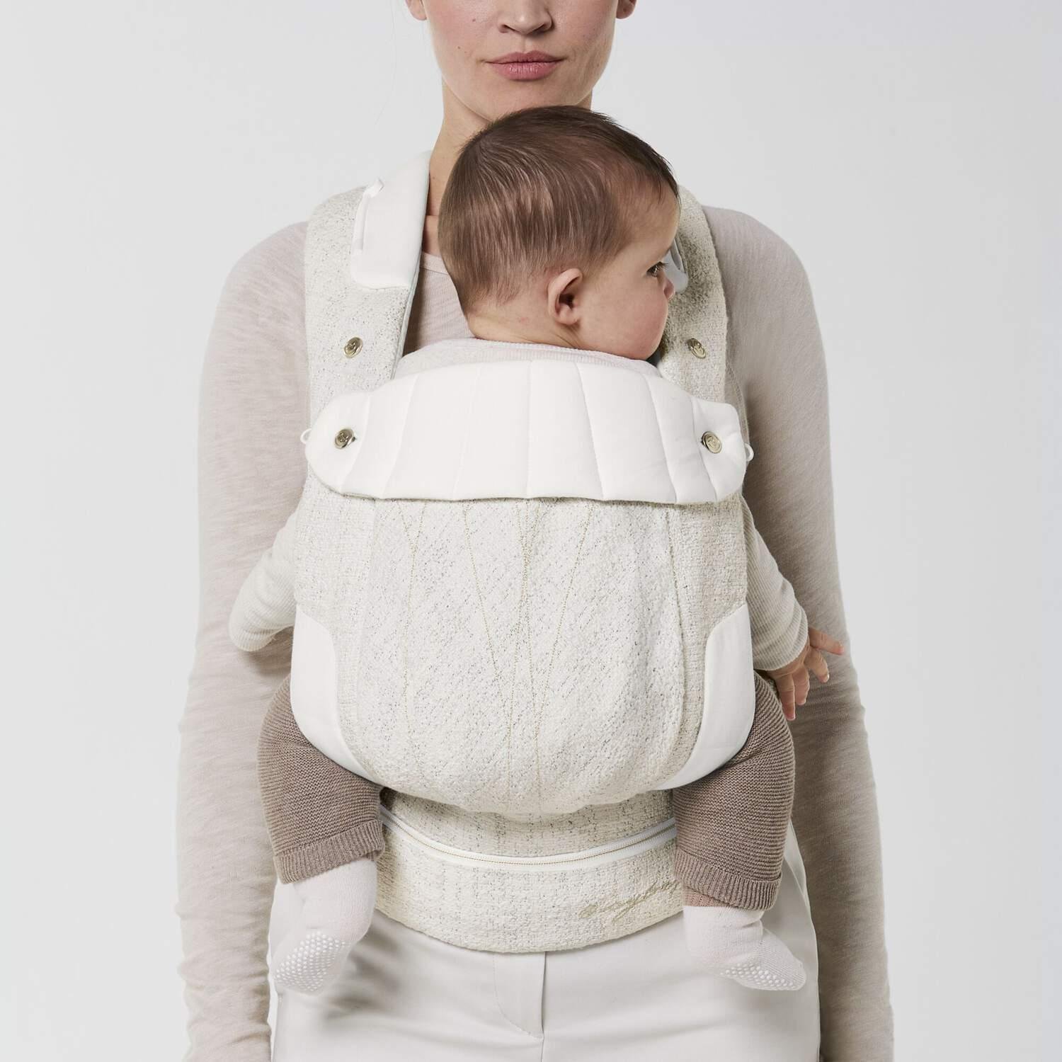 Cybex Coya ķengursoma Boucle Cream White 2