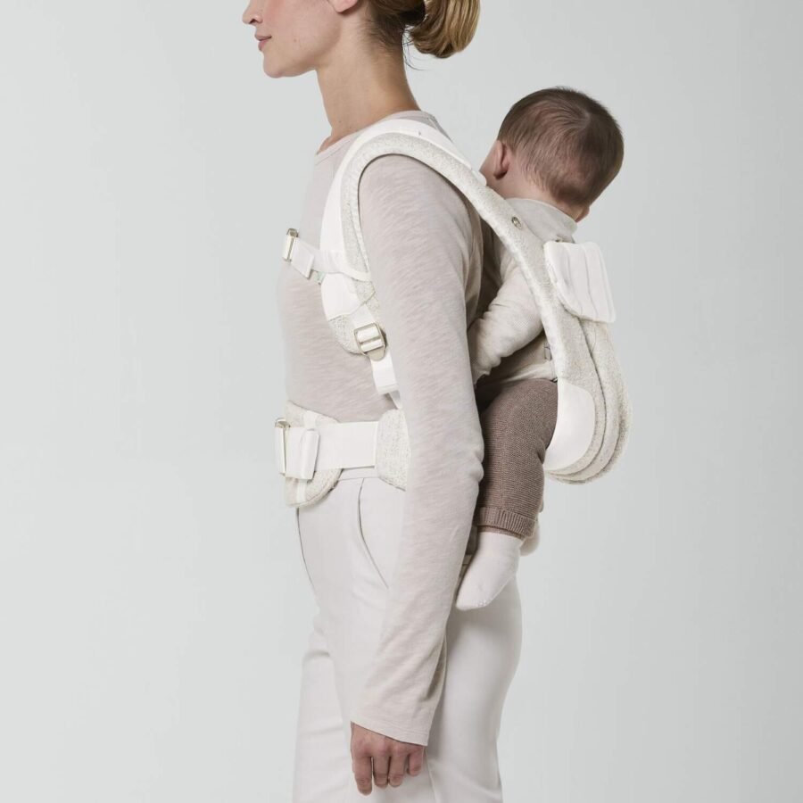 Cybex Coya ķengursoma Boucle Cream White 4