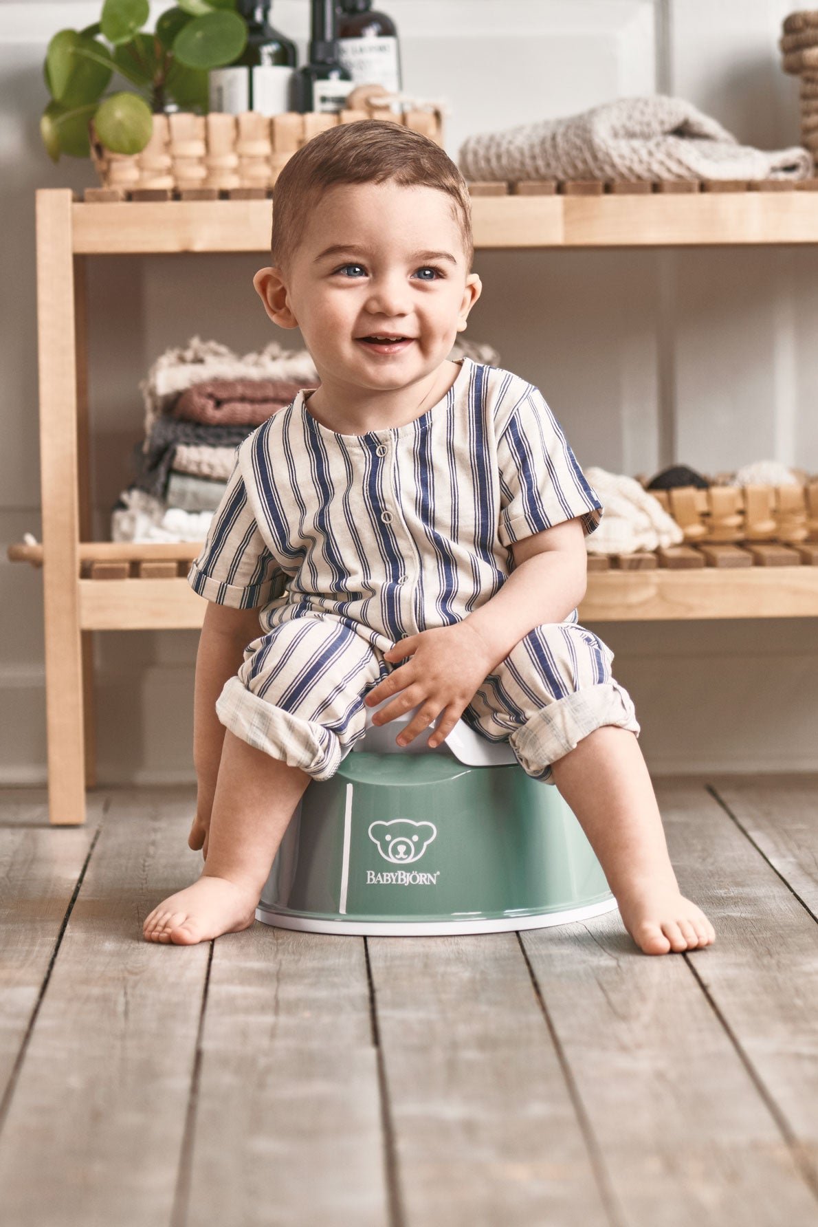 BabyBjörn Smart Potty podiņš – Deep Green/White – 2