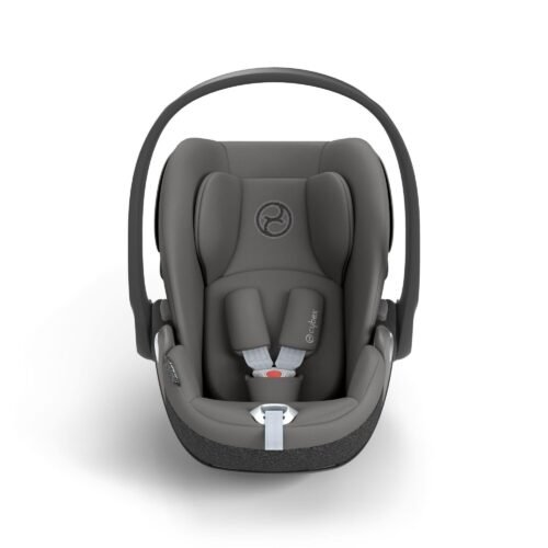 Cybex pelēks autokrēsliņš ar drošības jostām un rokturi