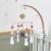 Tutti Bambini CoZee 2in1 karuselīte gultiņai – Scandinavian Walnut-Ecru – foto 5