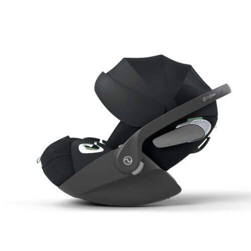 Cybex Cloud T i-Size bērnu autokrēsliņš, melns, ar saulessargu un rāmi slīpā pozīcijā