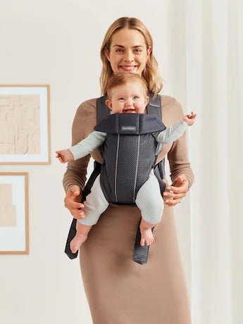 BabyBjörn Mini 3D Airy Mesh ķengursoma Anthracite 4