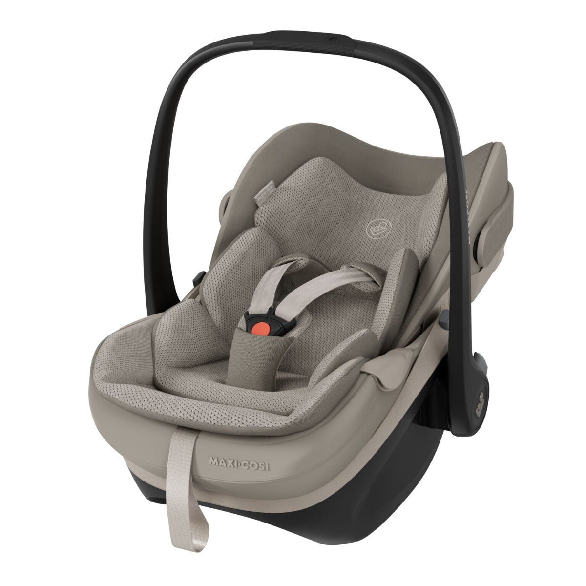 Maxi-Cosi Pebble Slide Pro zīdaiņu autokrēsliņš smilškrāsā ar melnu rokturi un drošības jostām