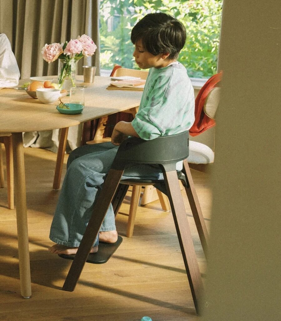 Stokke Steps barošanas krēsls ar Baby Set – Black-Warm Brown – foto 4