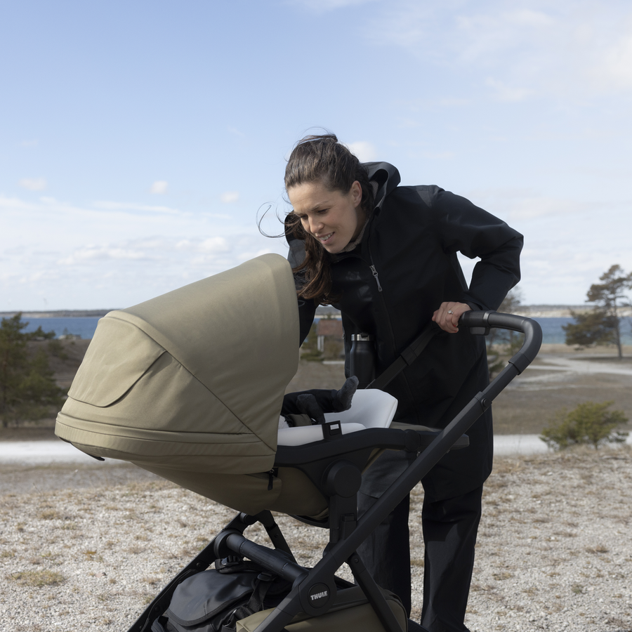 Thule Charm universālie ratiņi 3in1 Darkest Blue + Thule Maple Connect Darkest Blue – foto 9